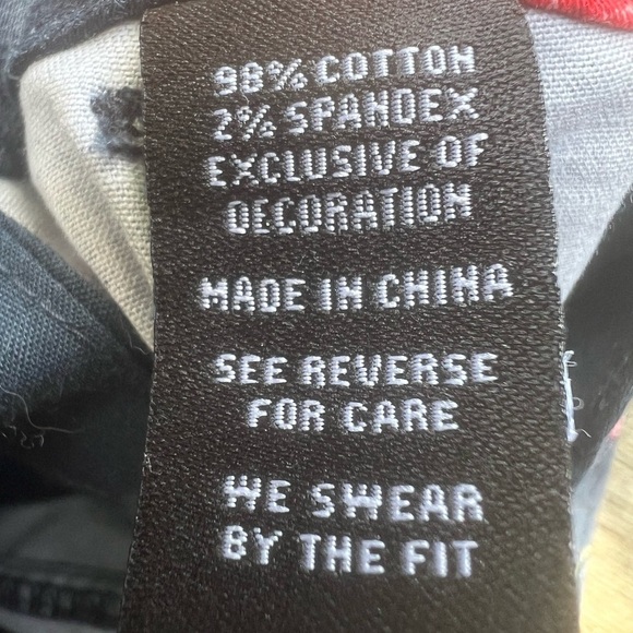 Torrid print shorts - Picture 14 of 14